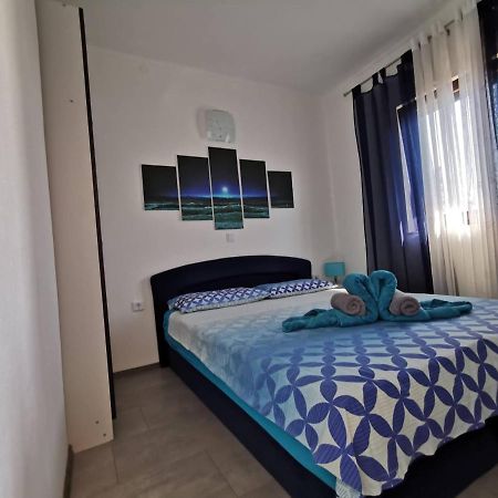Apartmani Tajana Sukošan Εξωτερικό φωτογραφία