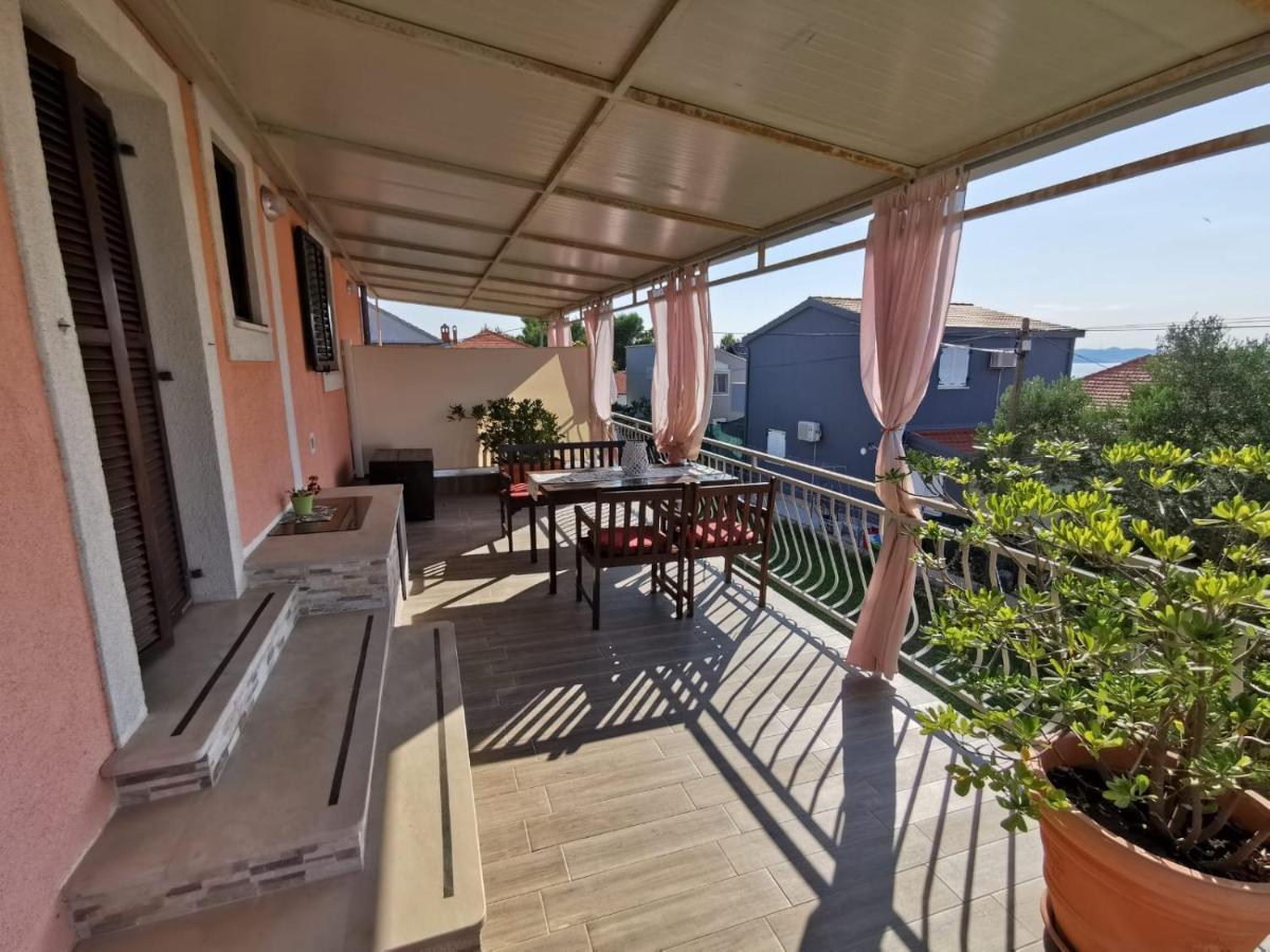 Apartmani Tajana Sukošan Εξωτερικό φωτογραφία