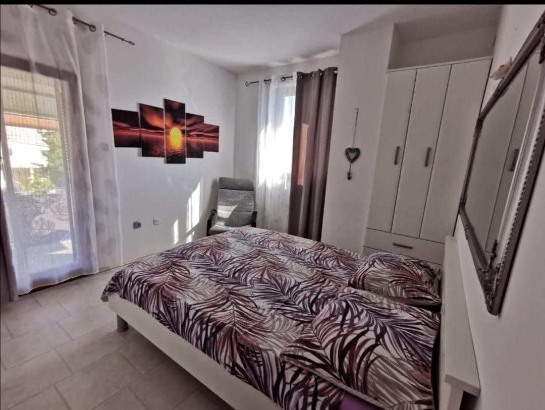 Apartmani Tajana Sukošan Εξωτερικό φωτογραφία